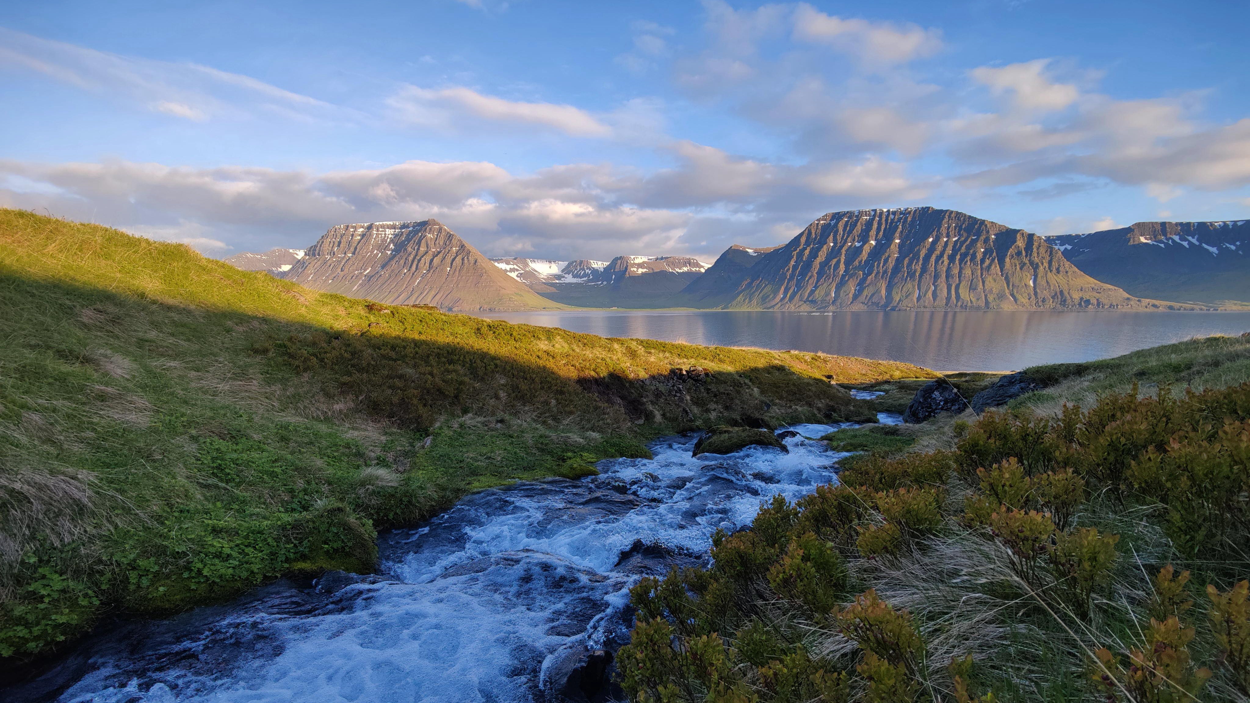 3G 壁纸:支持 2/4/5/8K 电脑手机壁纸的免费图片资源站